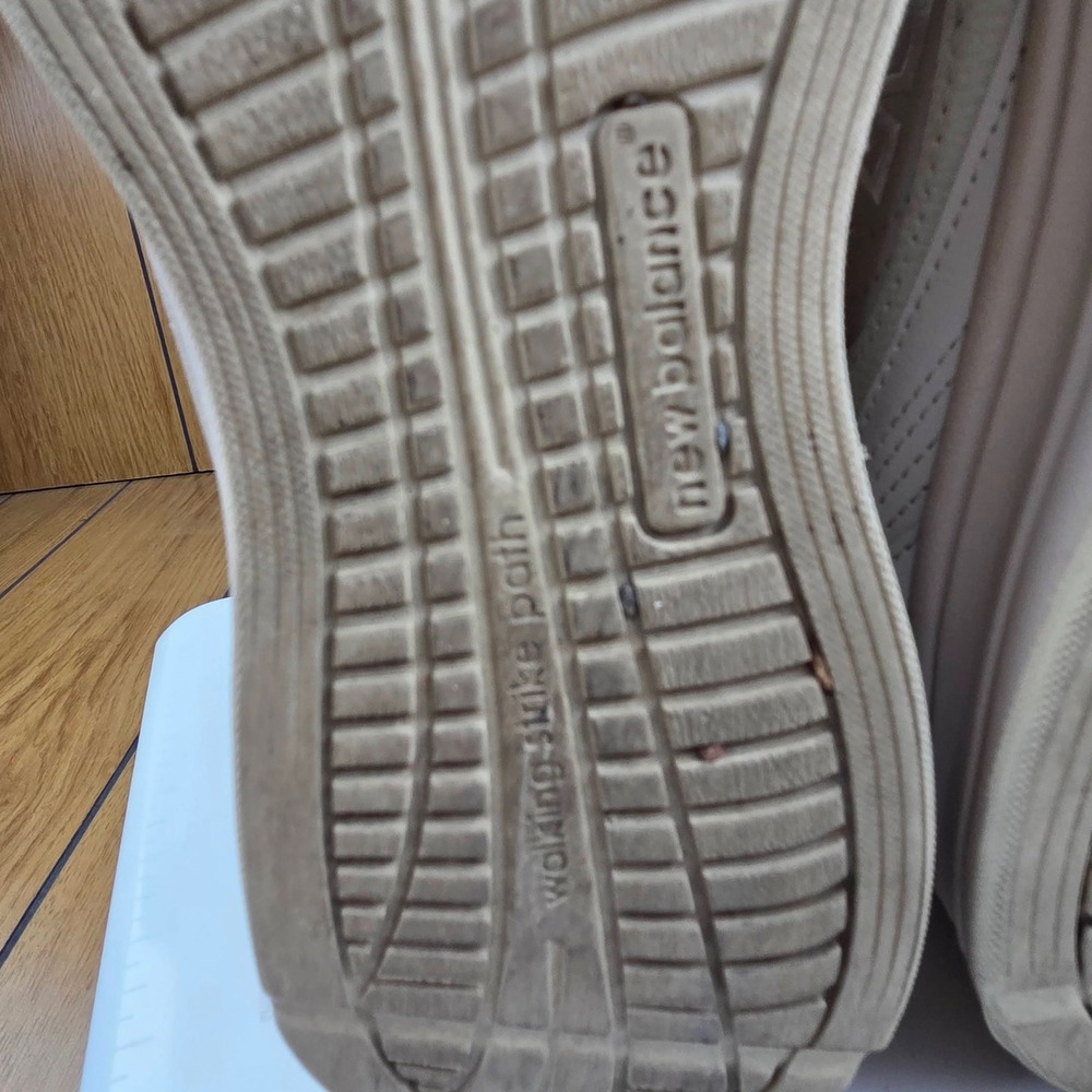 New Balance 577 Bone Beige Leather Walking Shoes Hook Loop MW577VB Mens 10 D - Picture 16 of 16